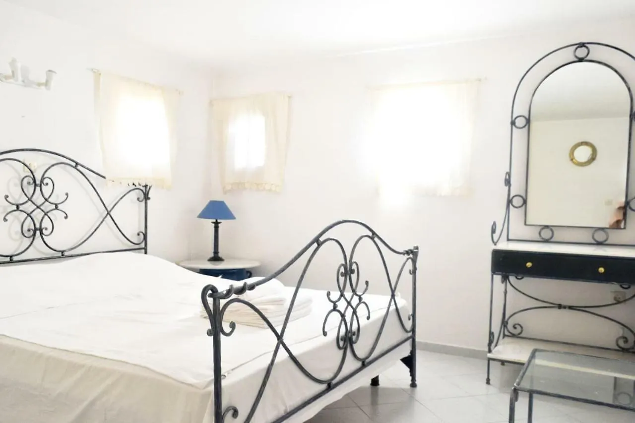 בית נופש אורנוס Complex Of Cycladic Traditional Houses In Mykonos יוון